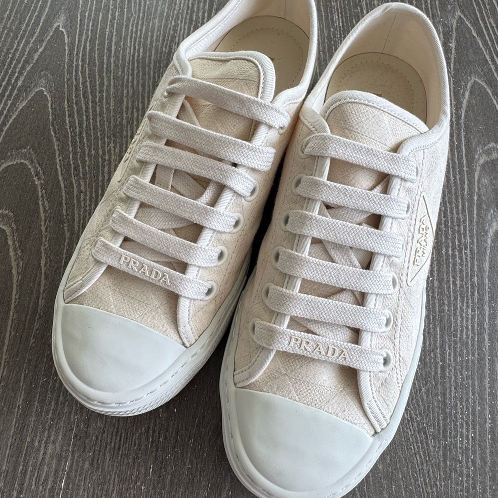 Prada Off-White Low Top Sneakers - NEW